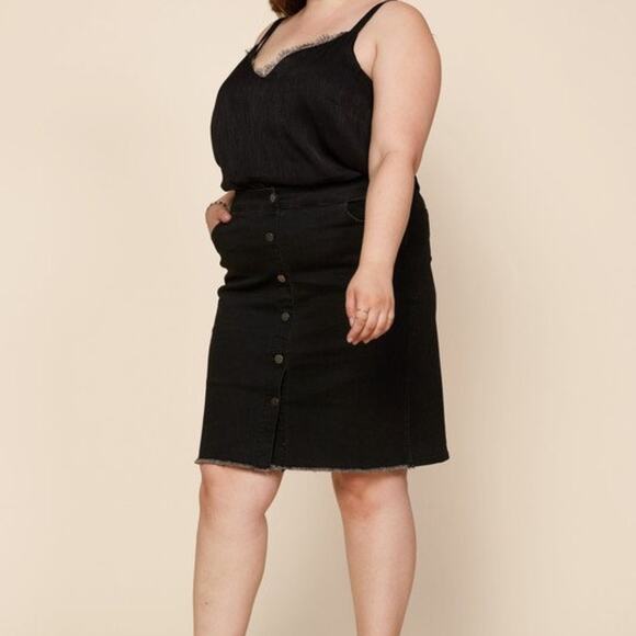Skies Are Blue Black Denim Button Front Raw Hem Plus Size Knee Length Skirt 1X - Picture 9 of 12